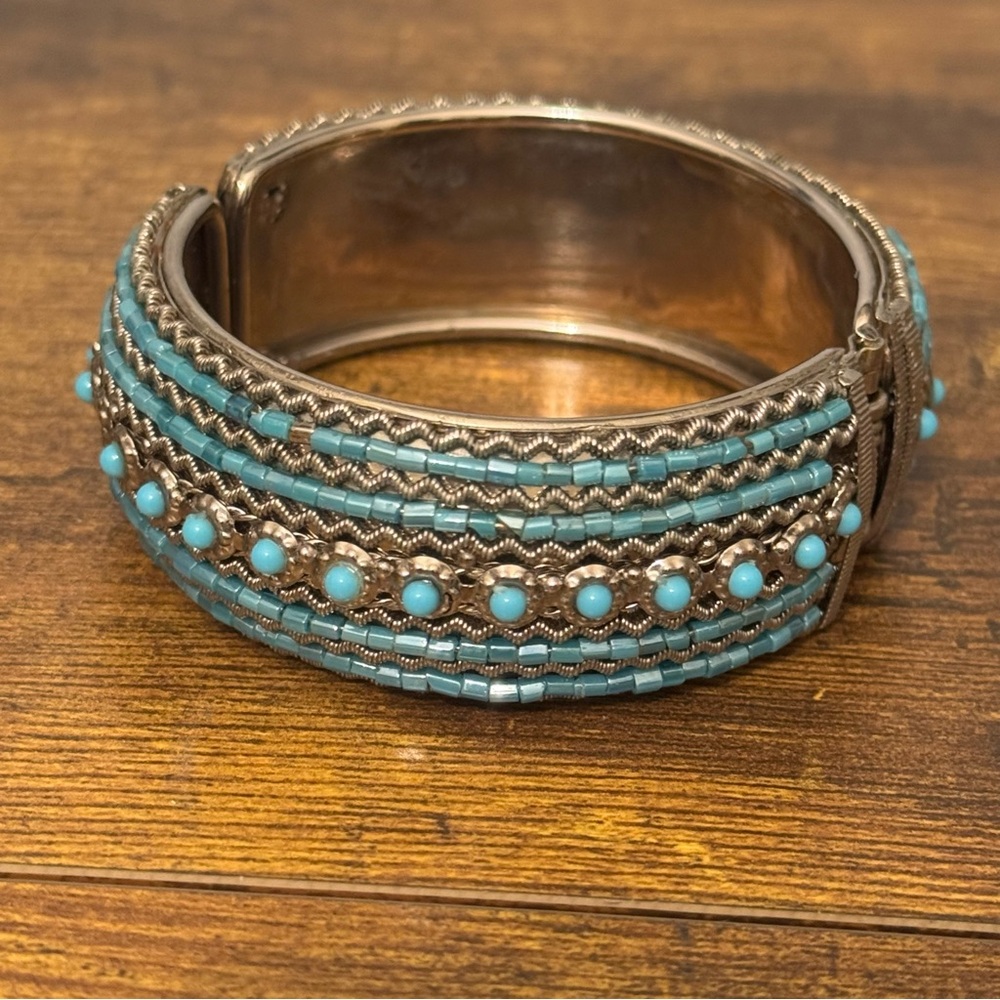 Vintage Silver-Tone Hinged Cuff Bracelet Turquoise Glass Seed Beads Boho